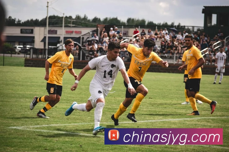 重返巅峰时刻 CBA足球元老队经典赛事精彩回顾与传奇瞬间解析